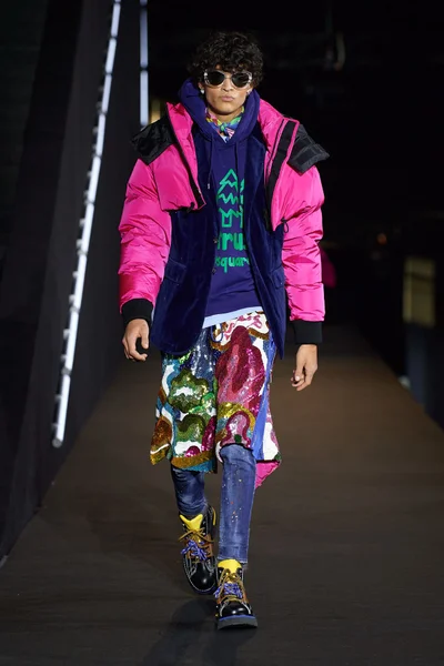 Look 35